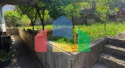 Трёхэтажный дом  в Баре