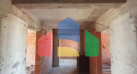 Трёхэтажный дом  в Баре