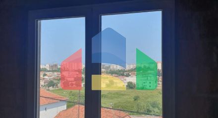 Трёхэтажный дом  в Баре