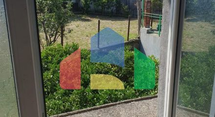 Трёхэтажный дом  в Баре