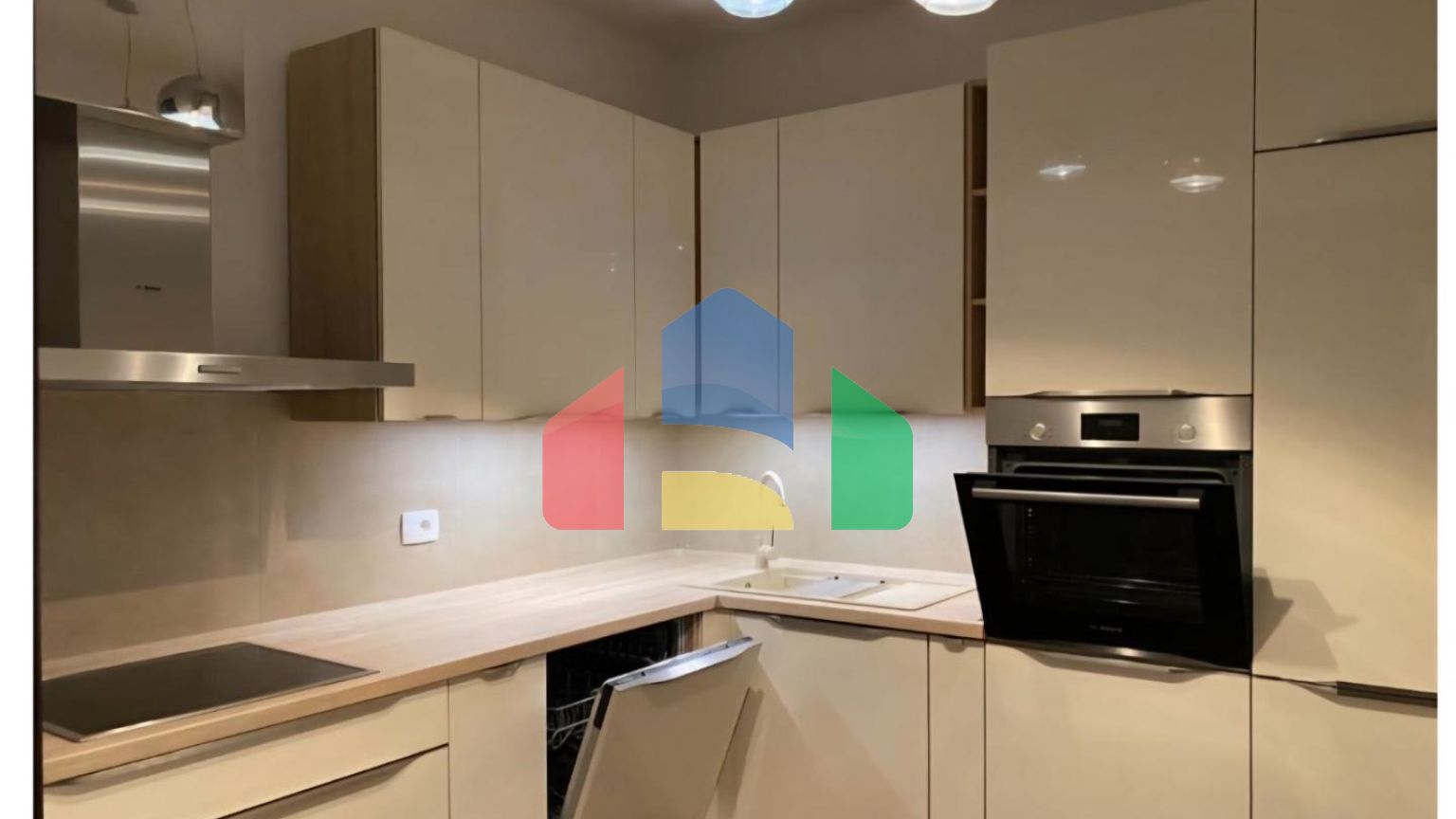 Просторная квартира в Баре для большой семьи