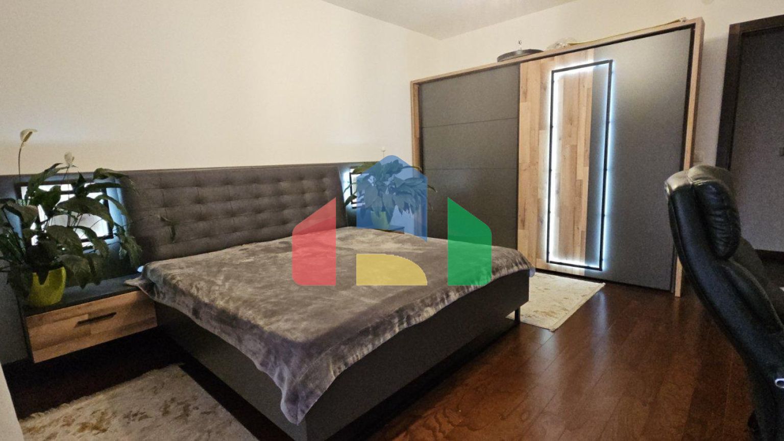 Просторная квартира в Баре для большой семьи