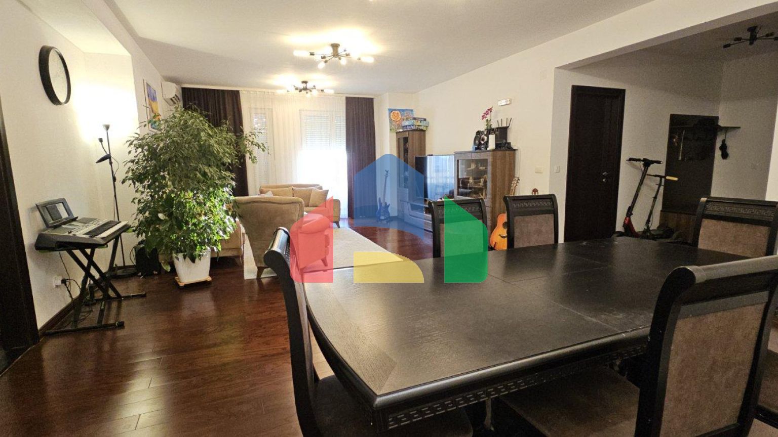 Просторная квартира в Баре для большой семьи