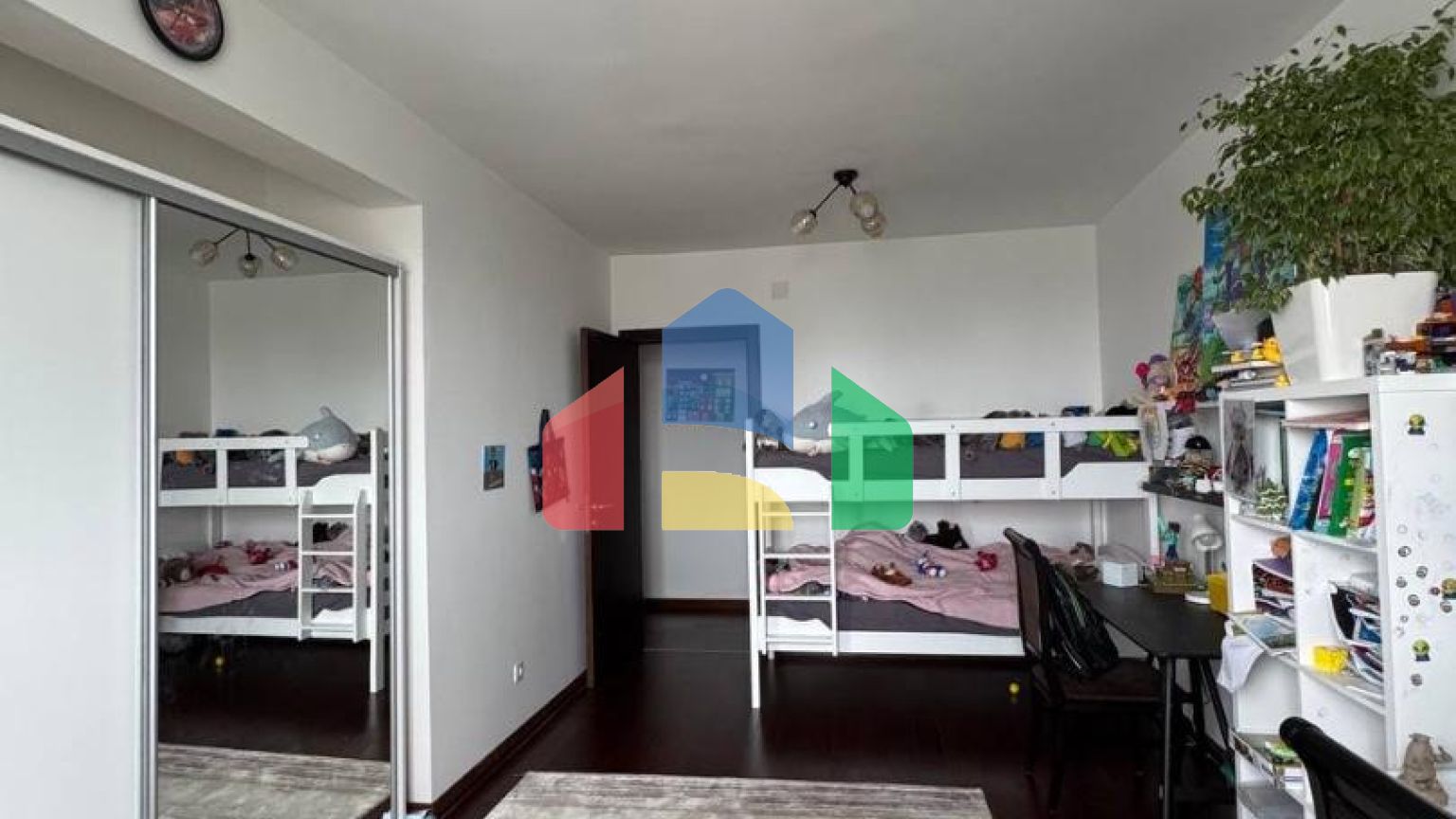 Просторная квартира в Баре для большой семьи