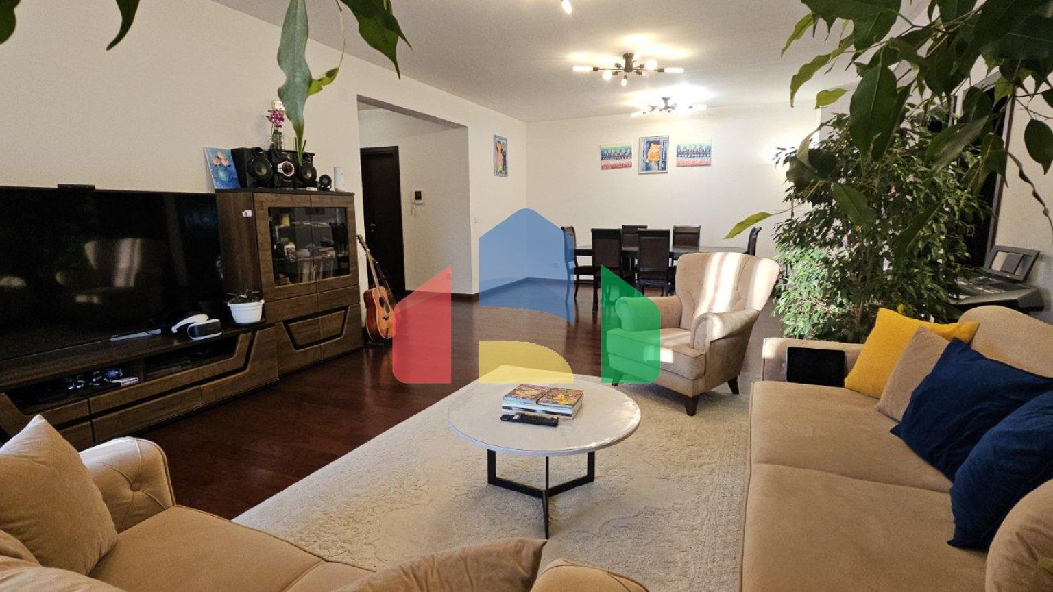 Просторная квартира в Баре для большой семьи