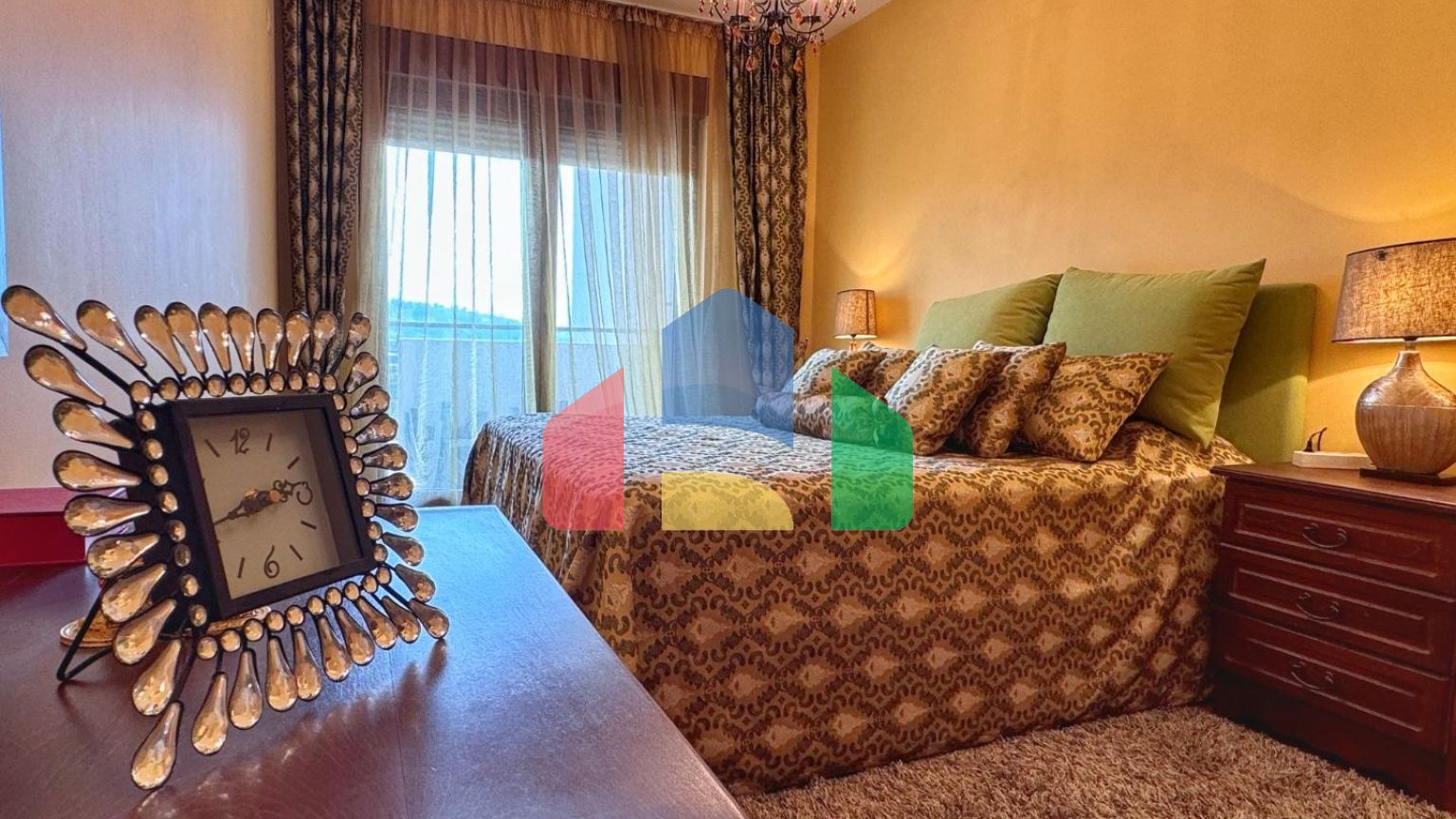 Продаётся квартира в Баре на первой линии моря