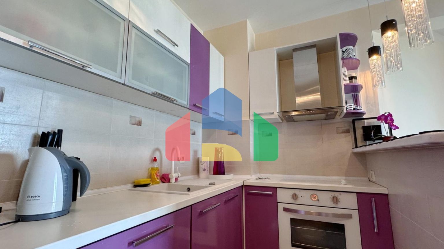 Продаётся квартира в Баре на первой линии моря