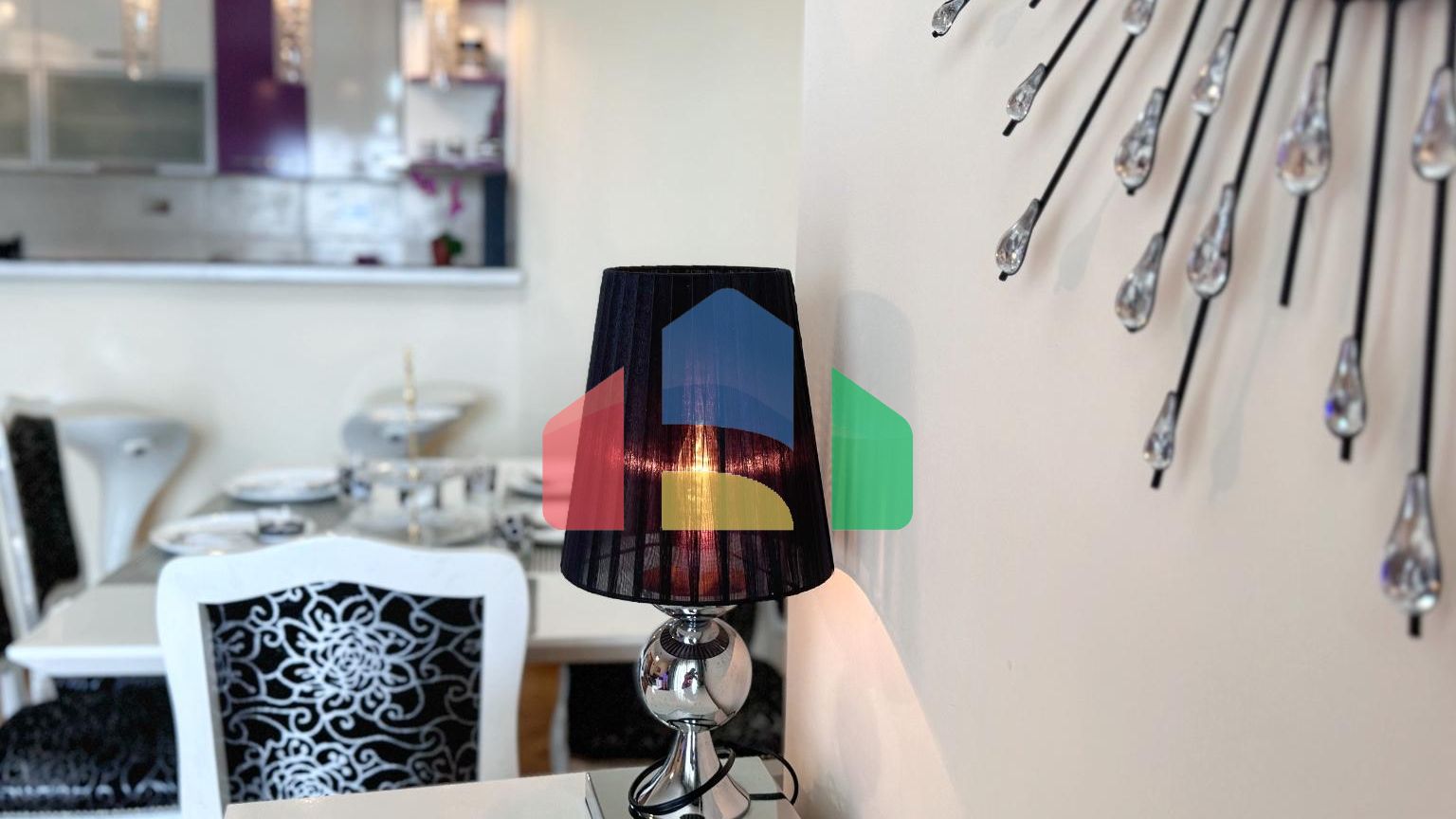 Продаётся квартира в Баре на первой линии моря