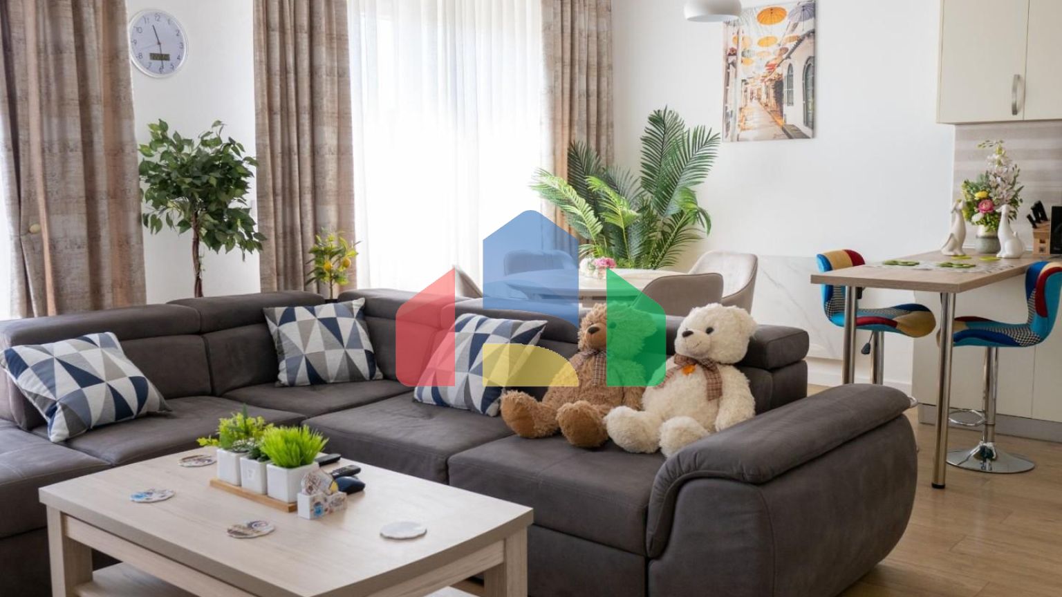 Квартира в новом современном доме в центре города Бар