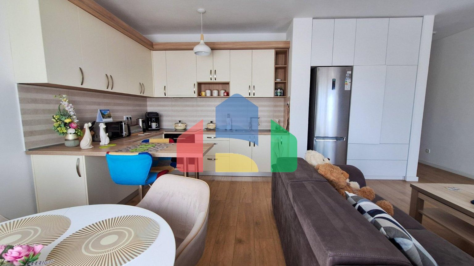 Квартира в новом современном доме в центре города Бар