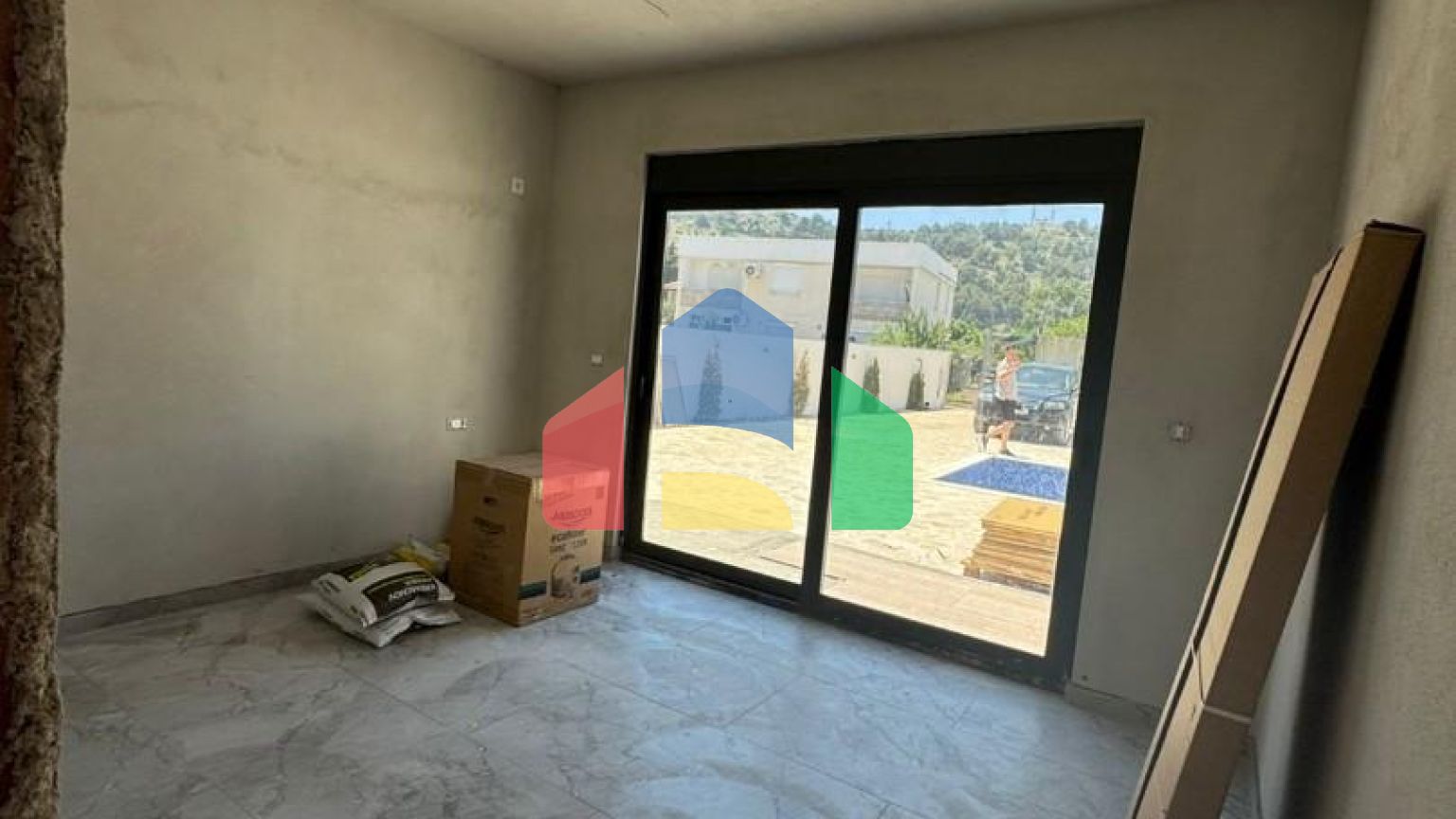 Новая вилла с бассейном в Баре