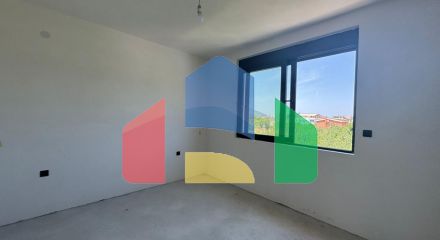 Новая вилла в Баре с бассейном и гаражом Новая вилла в Баре с бассейном и гаражом