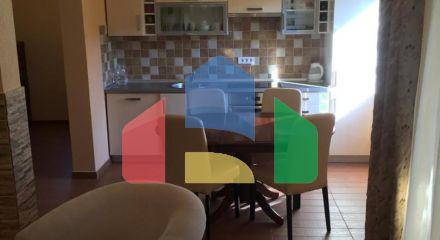 Продаётся трёхэтажный дом с бассейном  Бар, район Полье