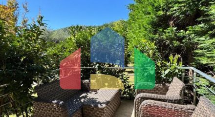 Продаётся трёхэтажный дом с бассейном  Бар, район Полье