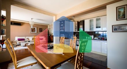 Мини отель с бассейном и видом на море в Баре