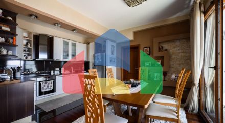 Мини отель с бассейном и видом на море в Баре