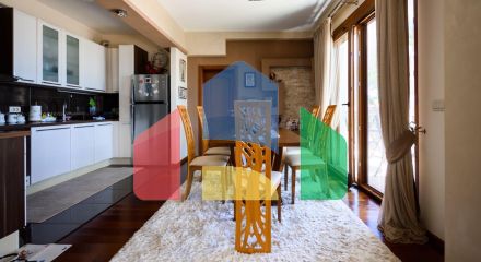 Мини отель с бассейном и видом на море в Баре