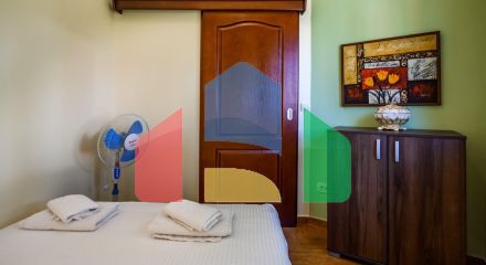 Мини отель с бассейном и видом на море в Баре