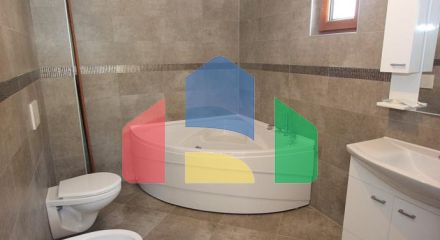 Квартиры в комплексе с бассейном и видом на море в Добра Вода