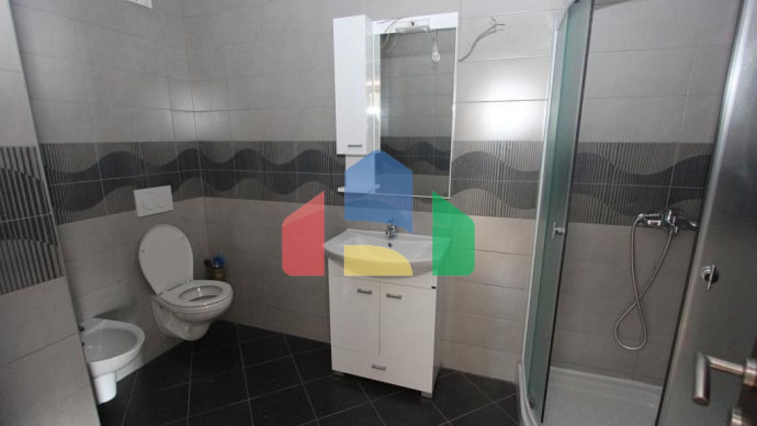 Квартиры в комплексе с бассейном и видом на море в Добра Вода