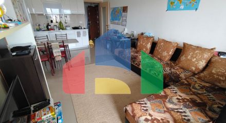 Квартира с 2 спальнями и видом на море и горы в Баре