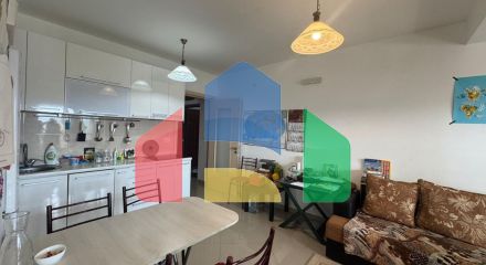 Квартира с 2 спальнями и видом на море и горы в Баре