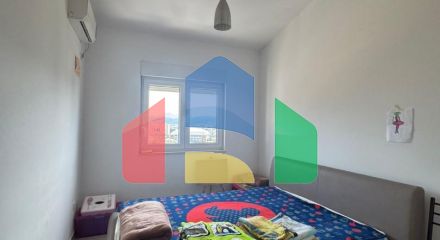 Квартира с 2 спальнями и видом на море и горы в Баре