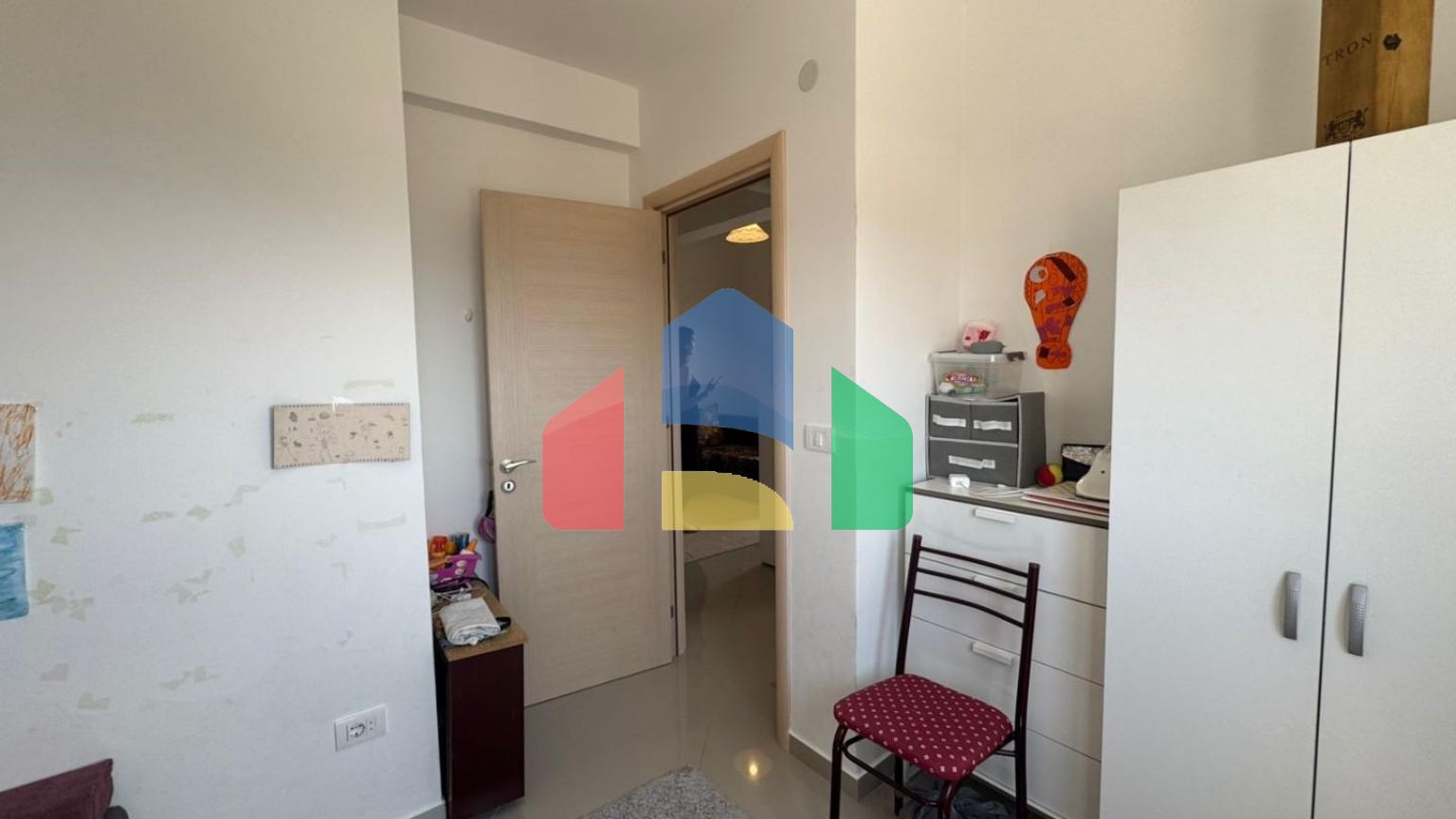 Квартира с 2 спальнями и видом на море и горы в Баре