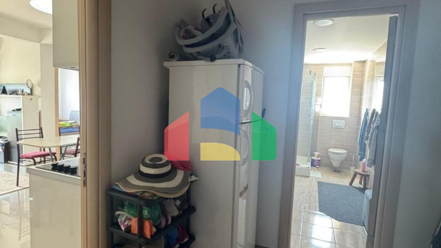 Квартира с 2 спальнями и видом на море и горы в Баре