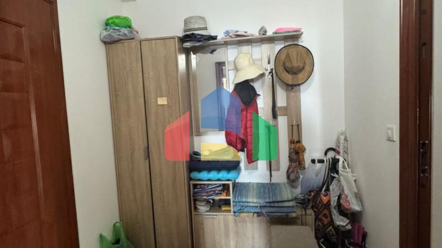 Квартира с 2 спальнями и видом на море и горы в Баре