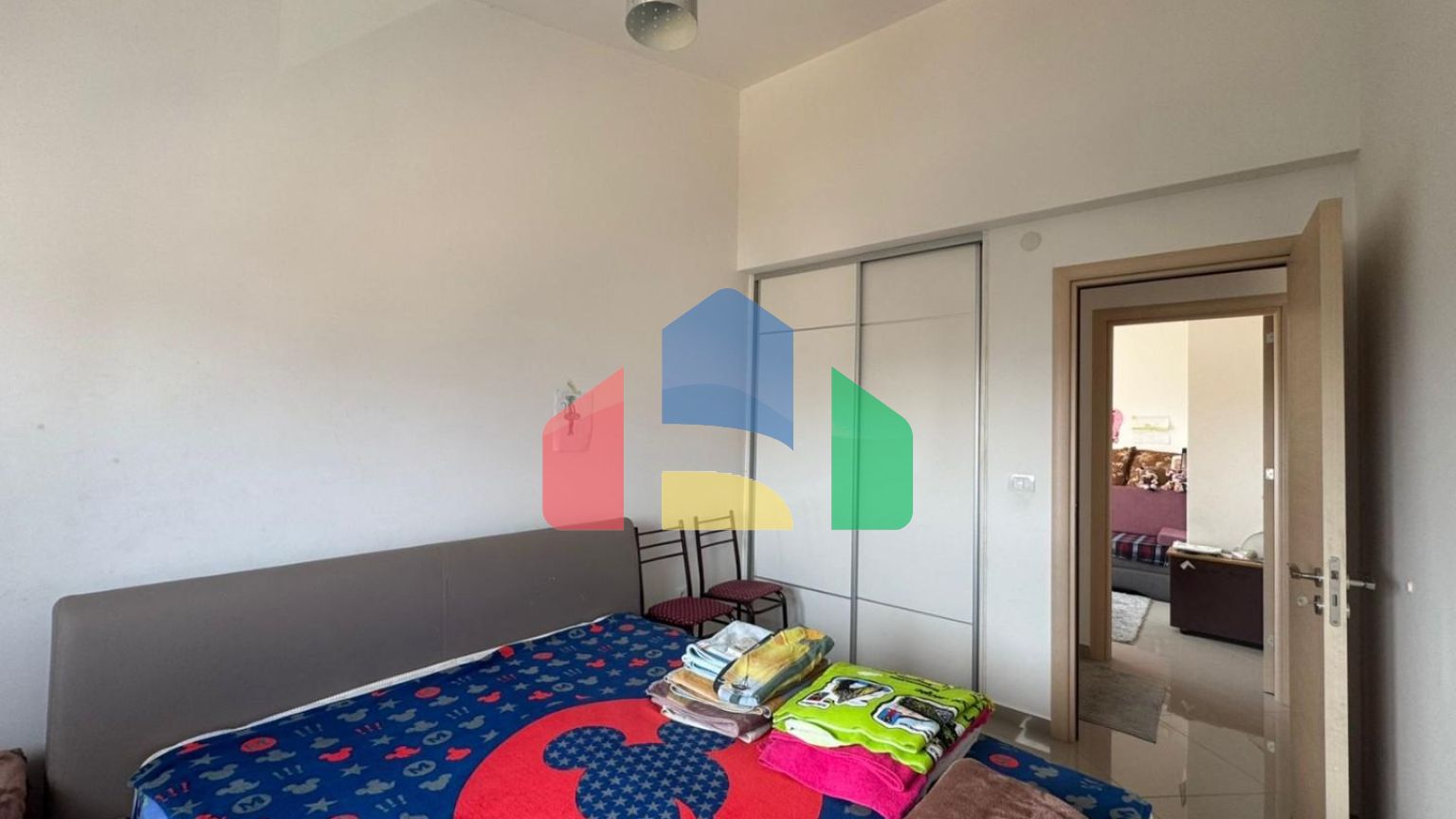 Квартира с 2 спальнями и видом на море и горы в Баре