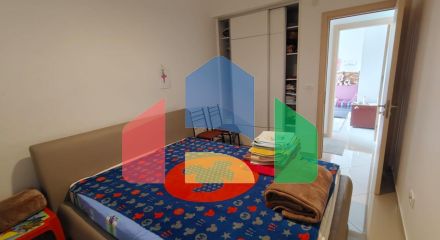 Квартира с 2 спальнями и видом на море и горы в Баре