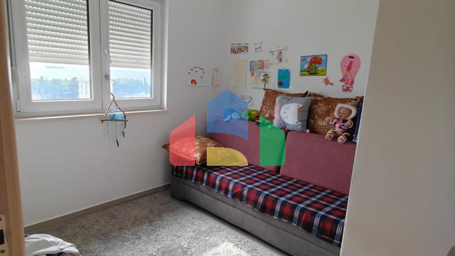 Квартира с 2 спальнями и видом на море и горы в Баре