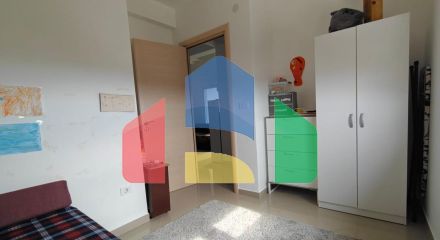 Квартира с 2 спальнями и видом на море и горы в Баре