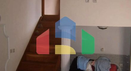 Два легальных дома в Шушани