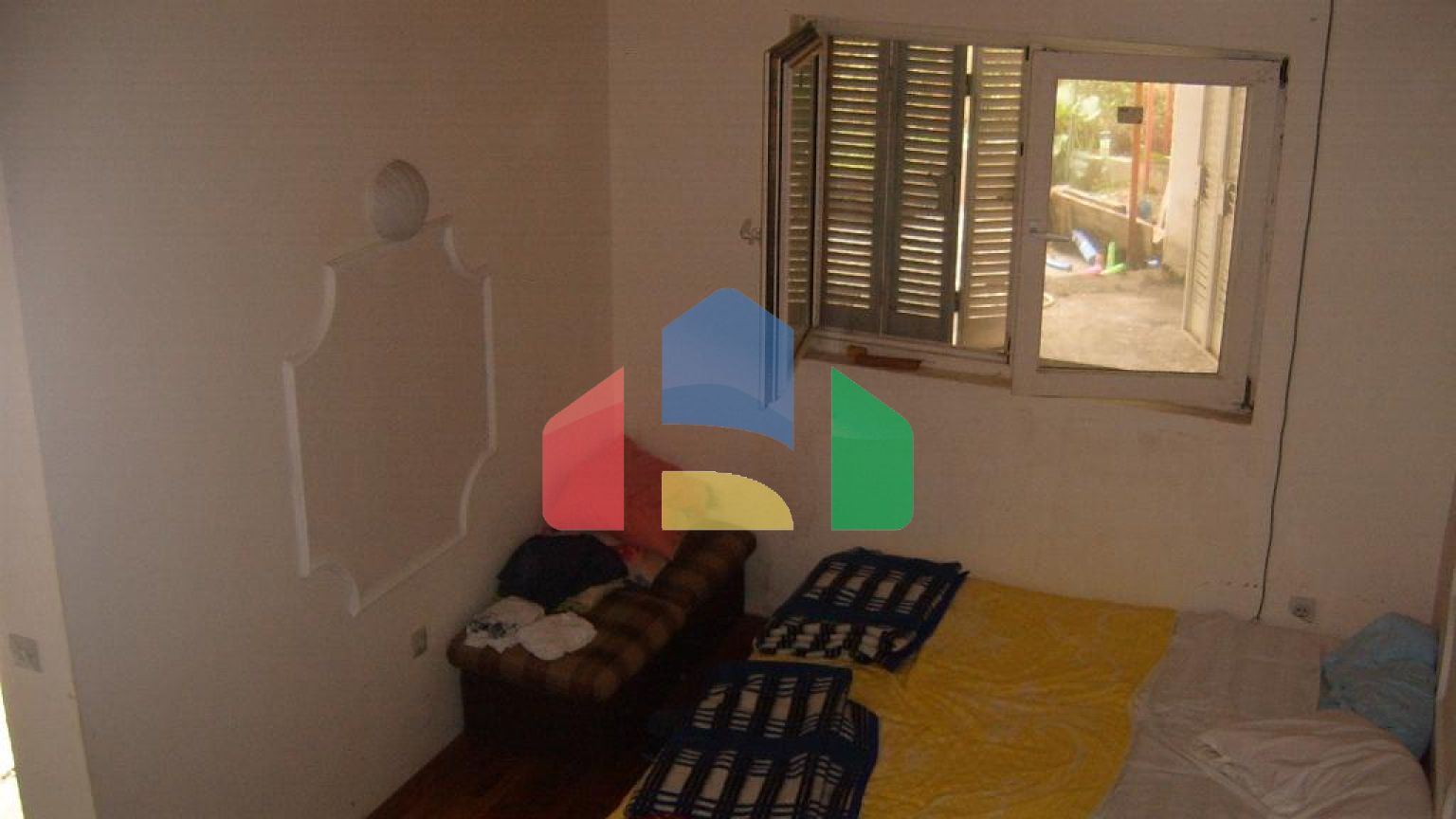 Два легальных дома в Шушани