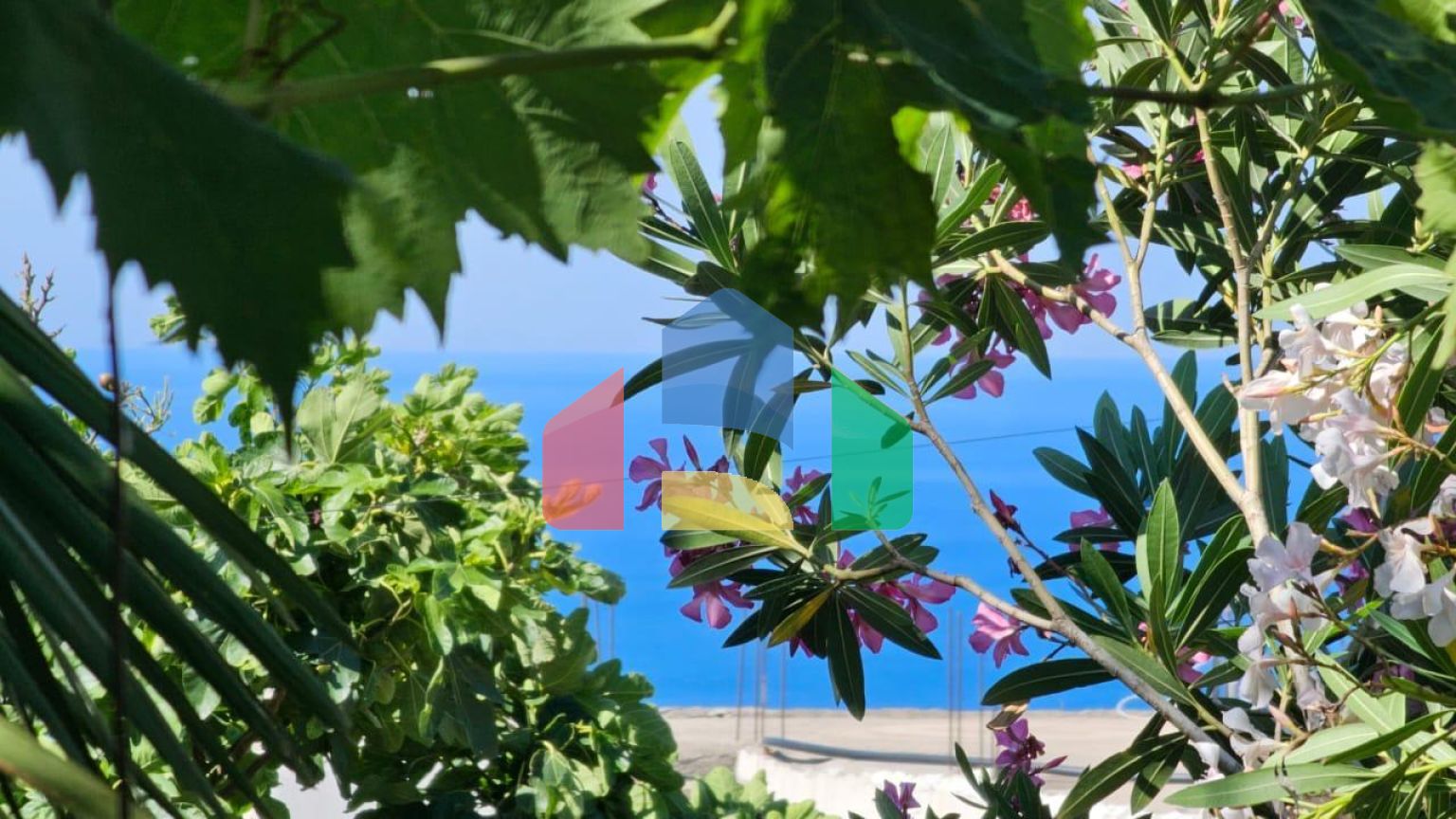 Продаётся дом с видом на море Бар, район Шушань