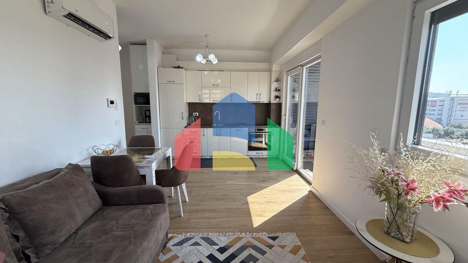 Квартира в центре Бара 52 м² новый дом