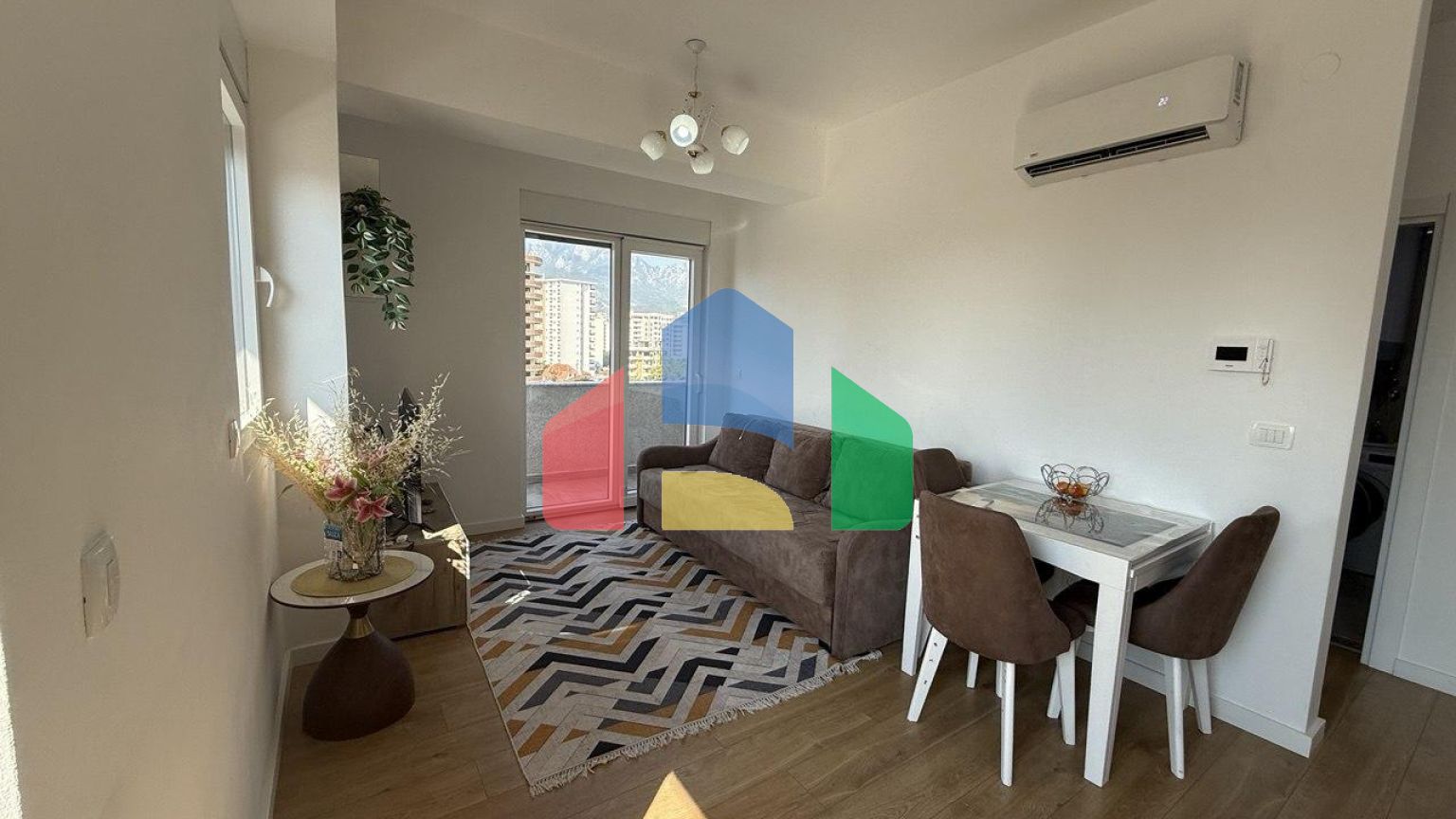 Квартира в центре Бара 52 м² новый дом