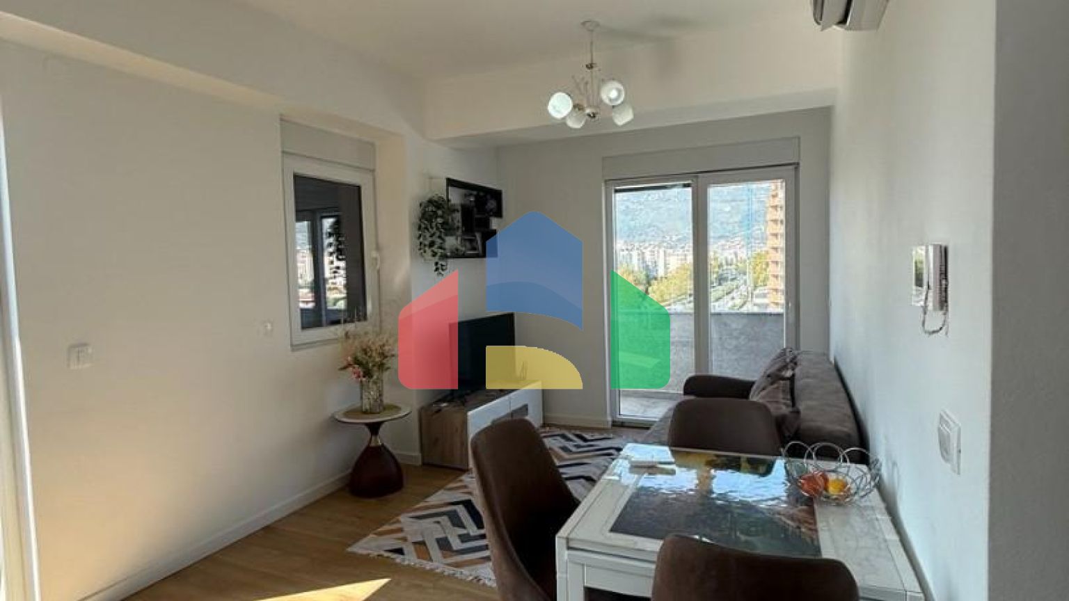 Квартира в центре Бара 52 м² новый дом