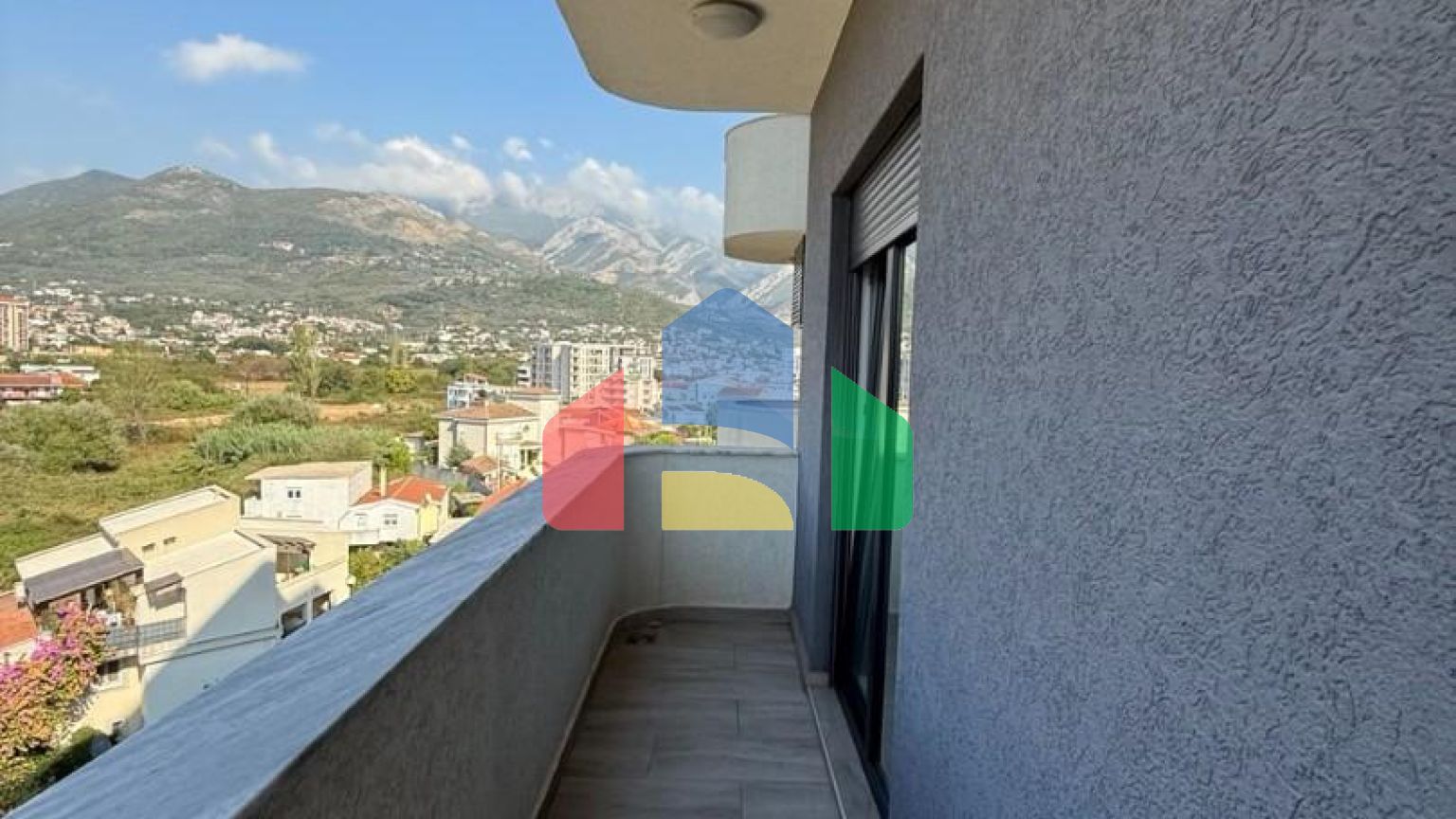 Квартира в центре Бара 52 м² новый дом