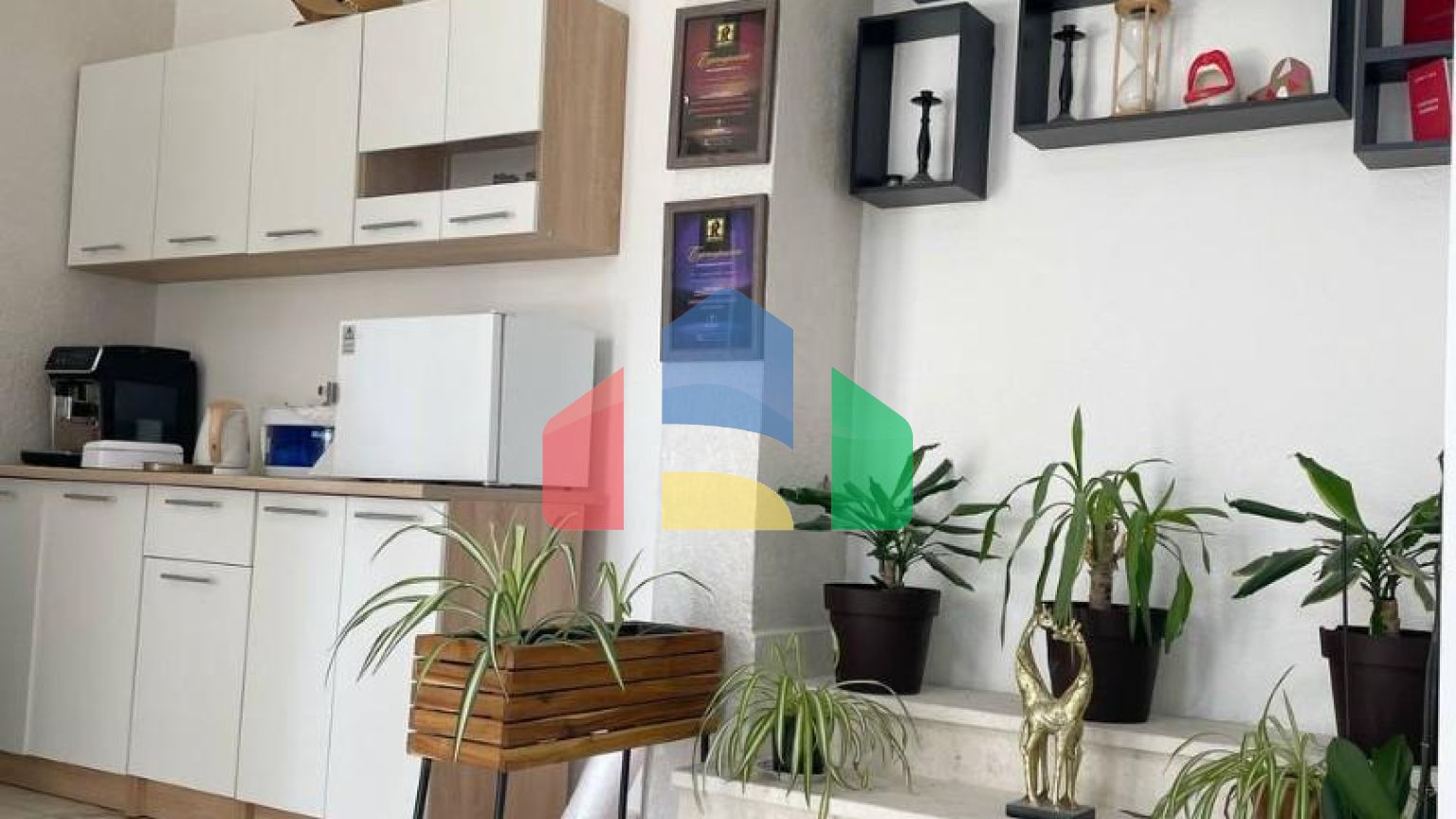 Продажа офиса в Баре   29 м², первый этаж