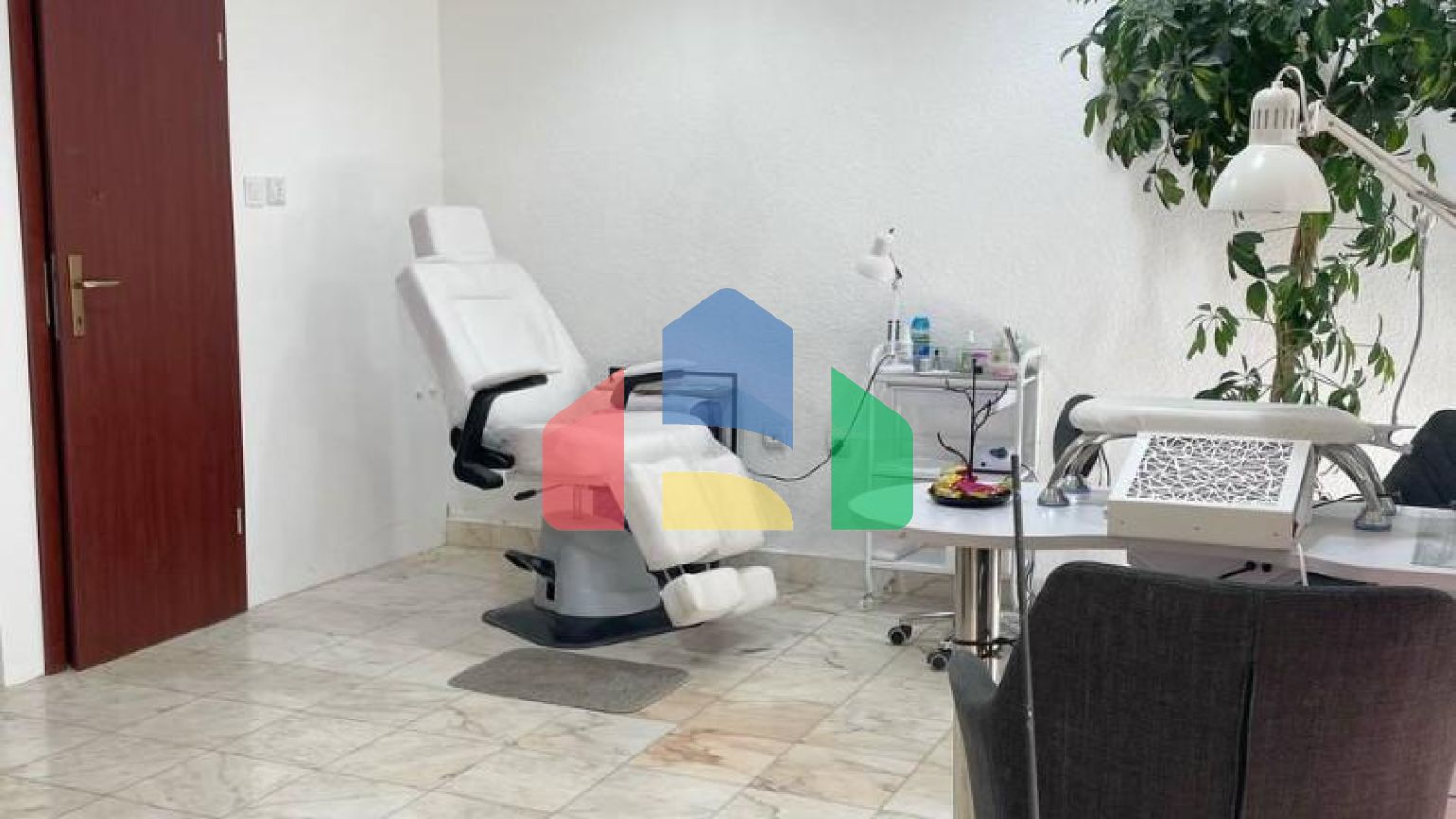 Продажа офиса в Баре   29 м², первый этаж