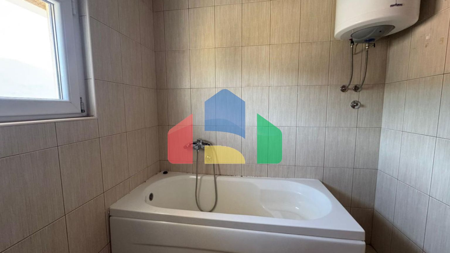 Квартира 87 м2 в центре Бара с видом на море