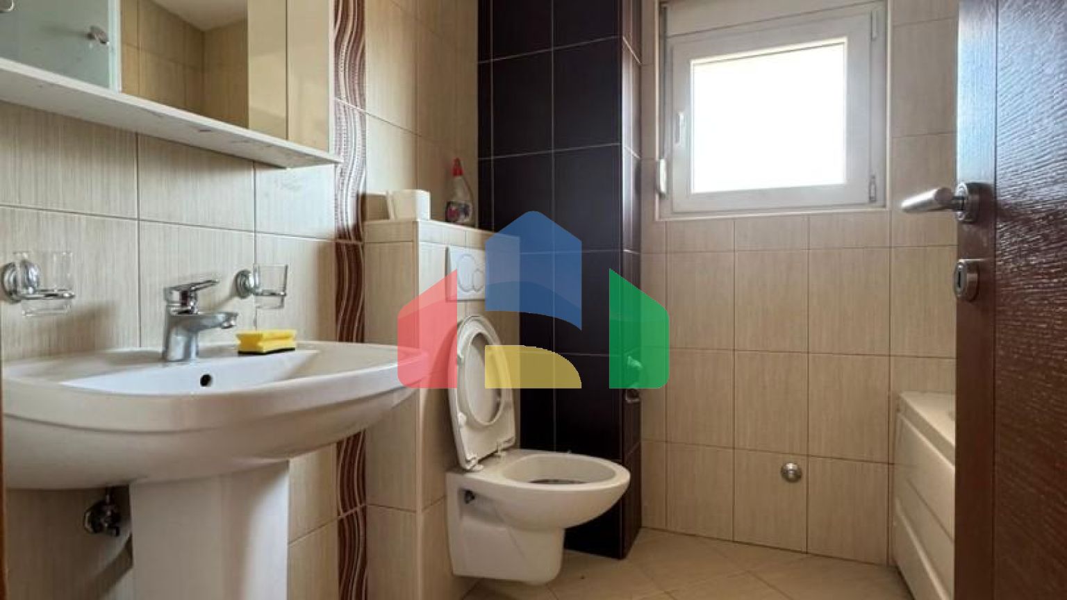 Квартира 87 м2 в центре Бара с видом на море