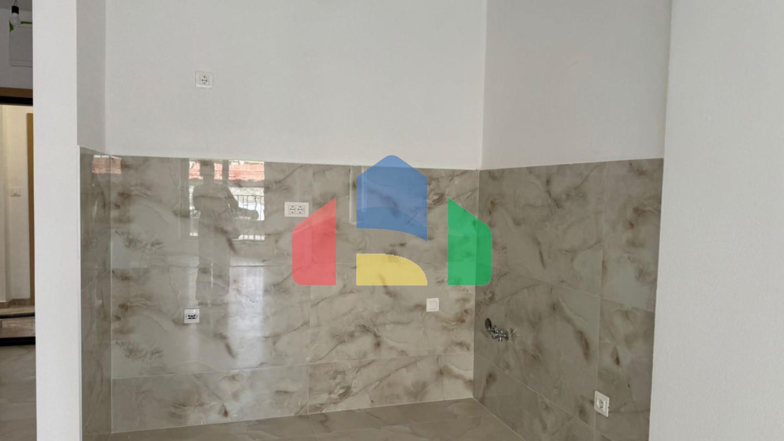 Квартиры в новом доме рядом с морем и спортивным центром Тополица, Бар