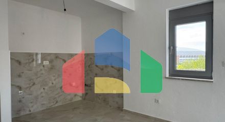 Квартиры в новом доме рядом с морем и спортивным центром Тополица, Бар