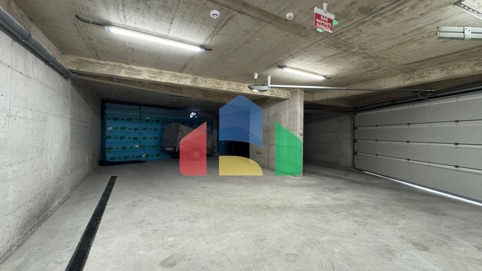 Квартиры в новом доме рядом с морем и спортивным центром Тополица, Бар