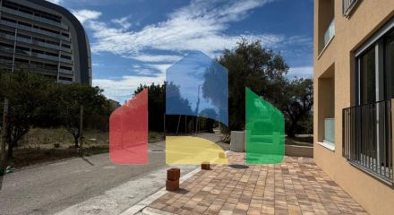 Квартиры в новом доме рядом с морем и спортивным центром Тополица, Бар