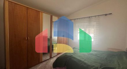 Небольшой легальный дом с участком и парковкой в Баре